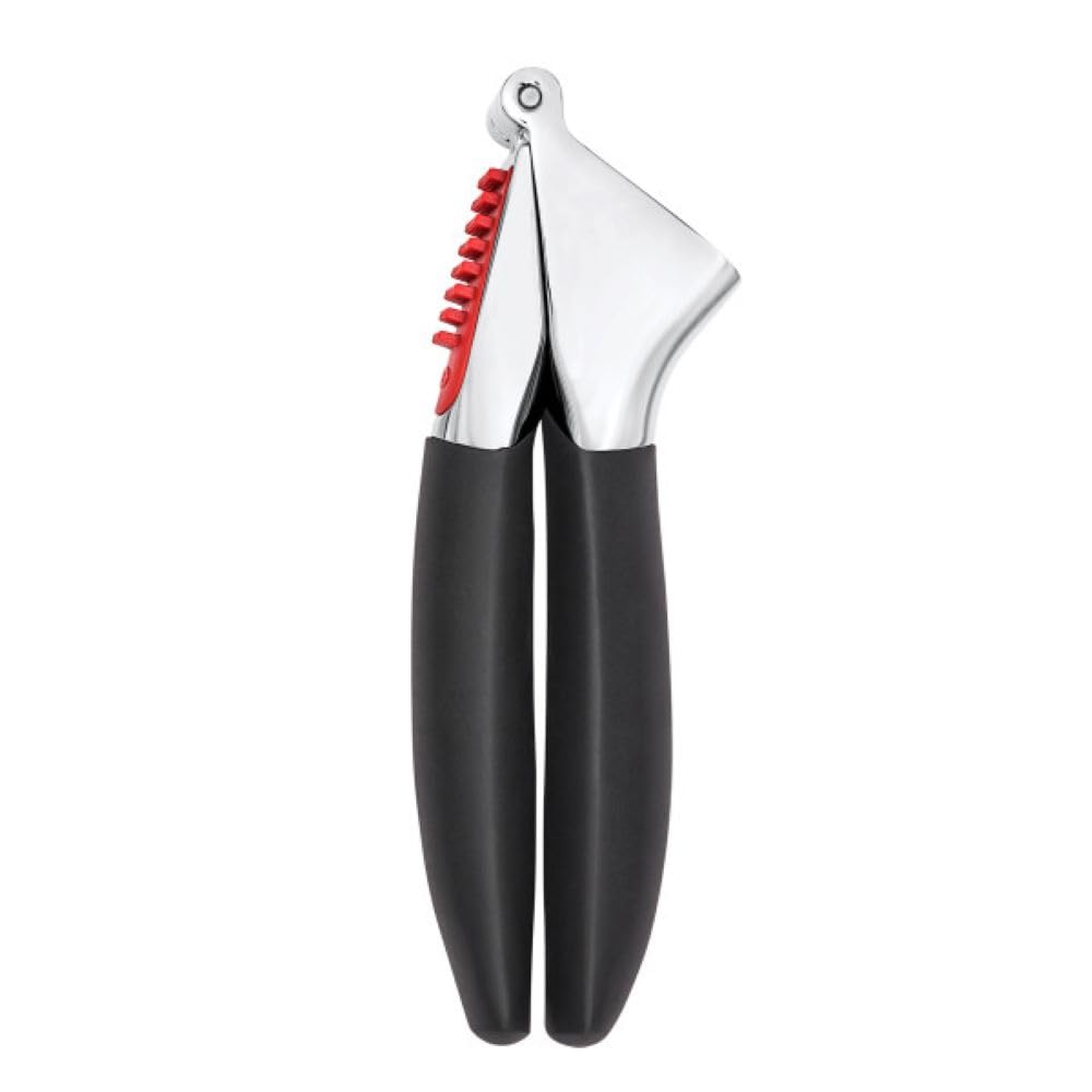 OXO Good Grips heavy duty garlic press with die-cast zinc for effortless garlic crushing.