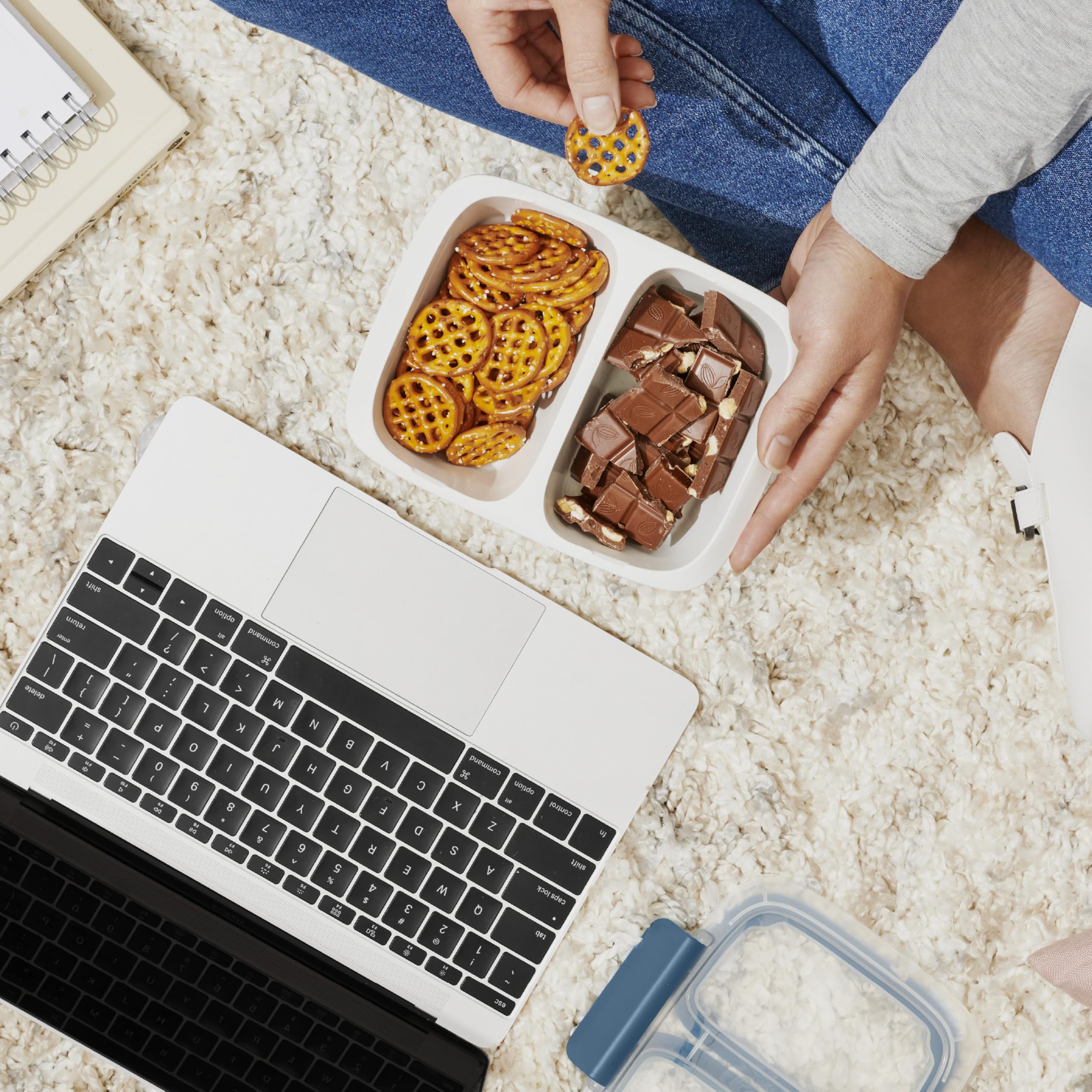 Dishwasher-safe and BPA-free for easy cleaning and peace of mind.