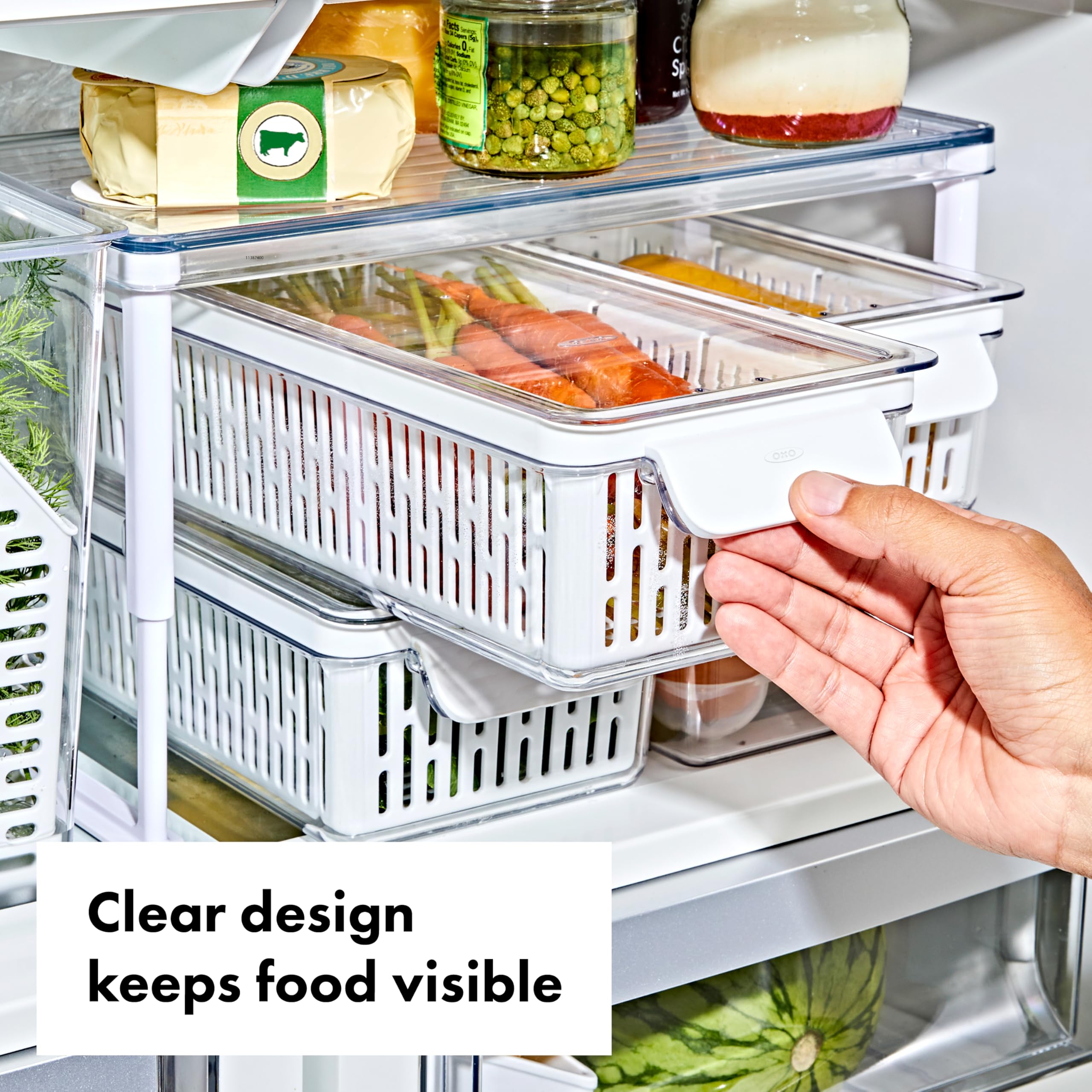 OXO Good Grips Produce Saver Long Bin comfortable handle for easy transport.