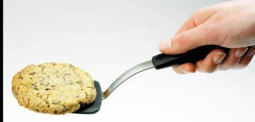 OXO Good Grips silicone cookie spatula is safe for nonstick cookware surfaces.