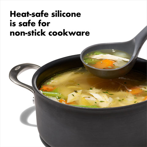 OXO Good Grips Ladle's squared edges ensure cleaner pouring and fewer drips.