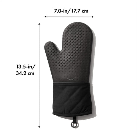 OXO Good Grips silicone oven mitt black, diamond pattern close-up, secure handling.