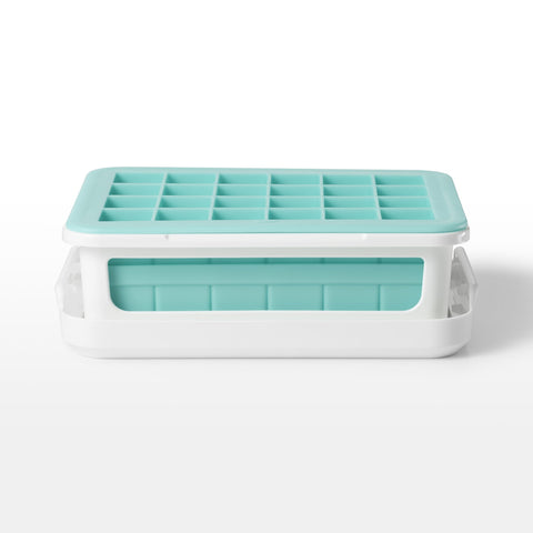 OXO Good Grips X-shape cubes add festive flair to beverages