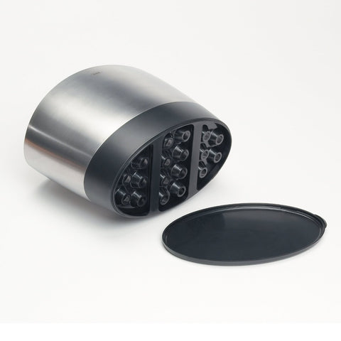 Brushed stainless finish resists fingerprints for a clean look.