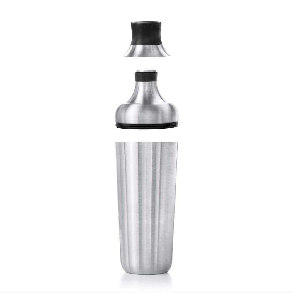 OXO 24 oz capacity supports larger batches for gatherings