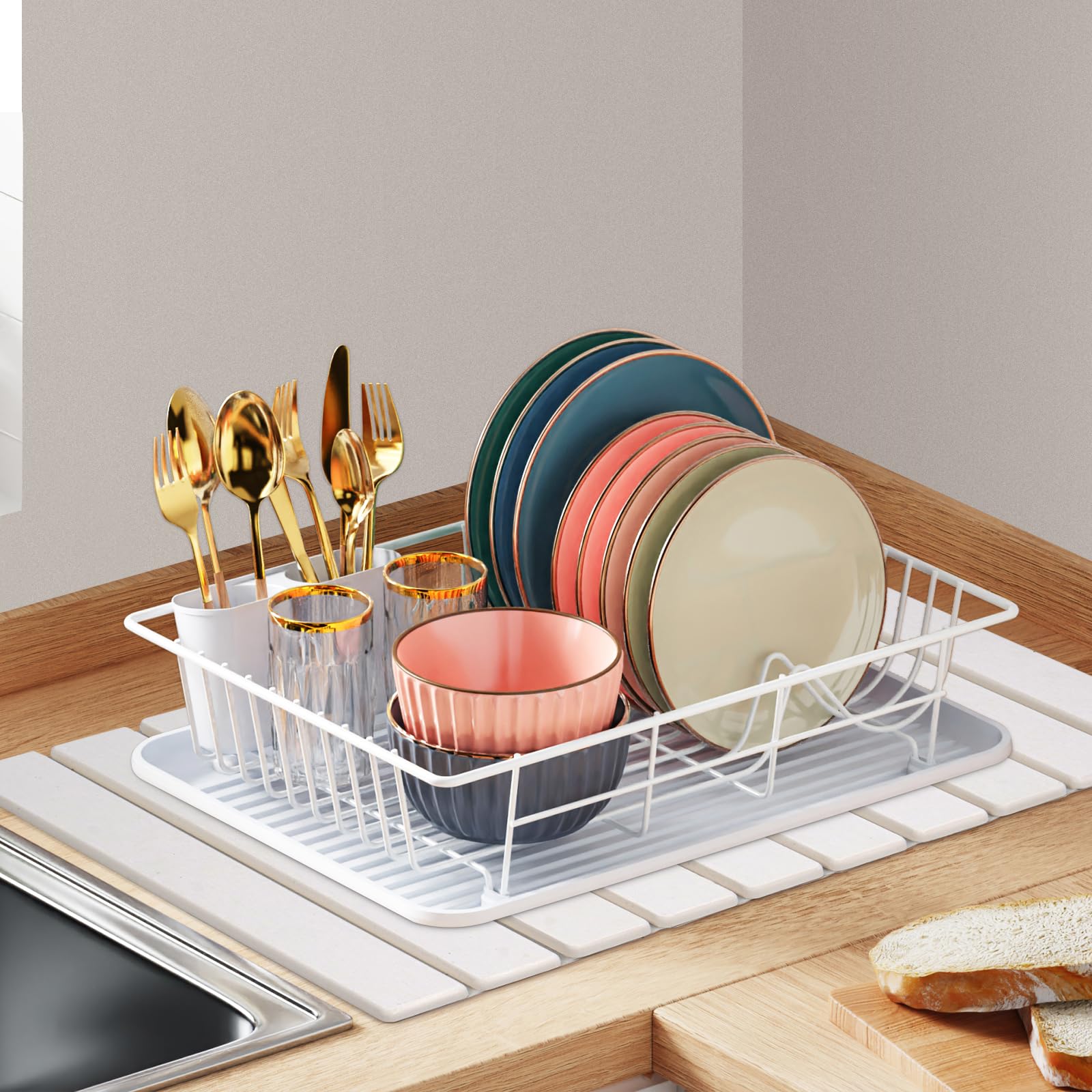 Oxydrily stone mat used as a heat-resistant surface for hot dishes