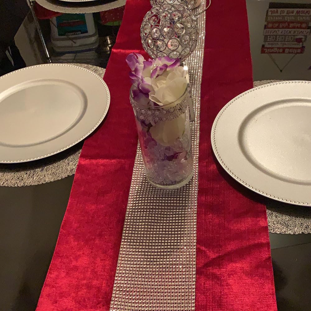 OZXCHIXU diamante detail shines on the table setting