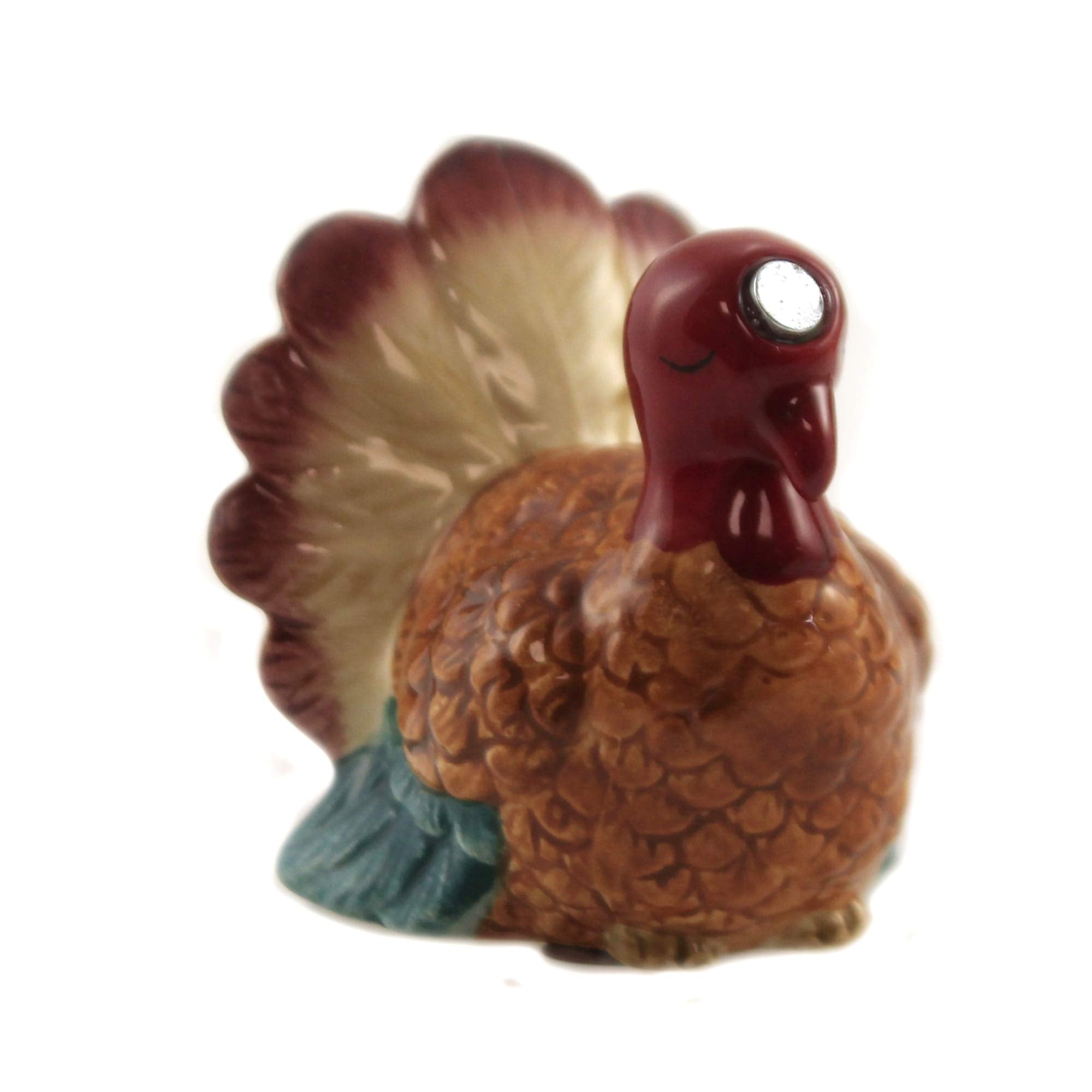 Pacific Giftware gift boxed salt and pepper shakers ready for gifting.