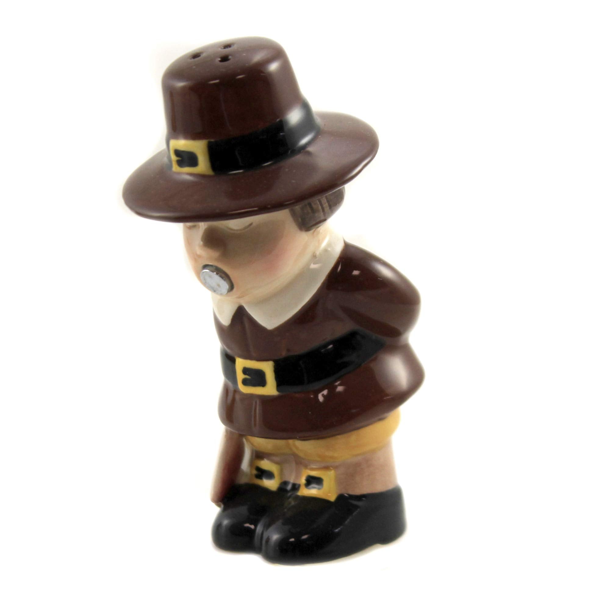 Pacific Giftware pilgrim salt and pepper shaker magnet adds seasonal charm to meals.