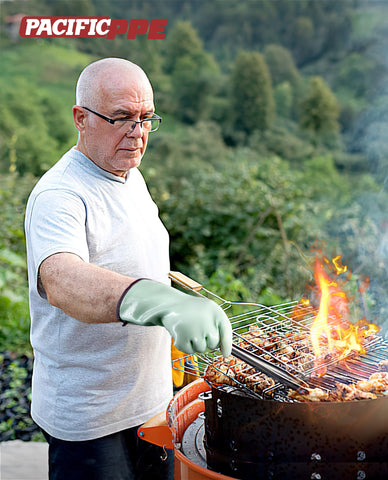 PACIFIC PPE gloves suitable for cooking, grilling, baking, and smoking tasks.