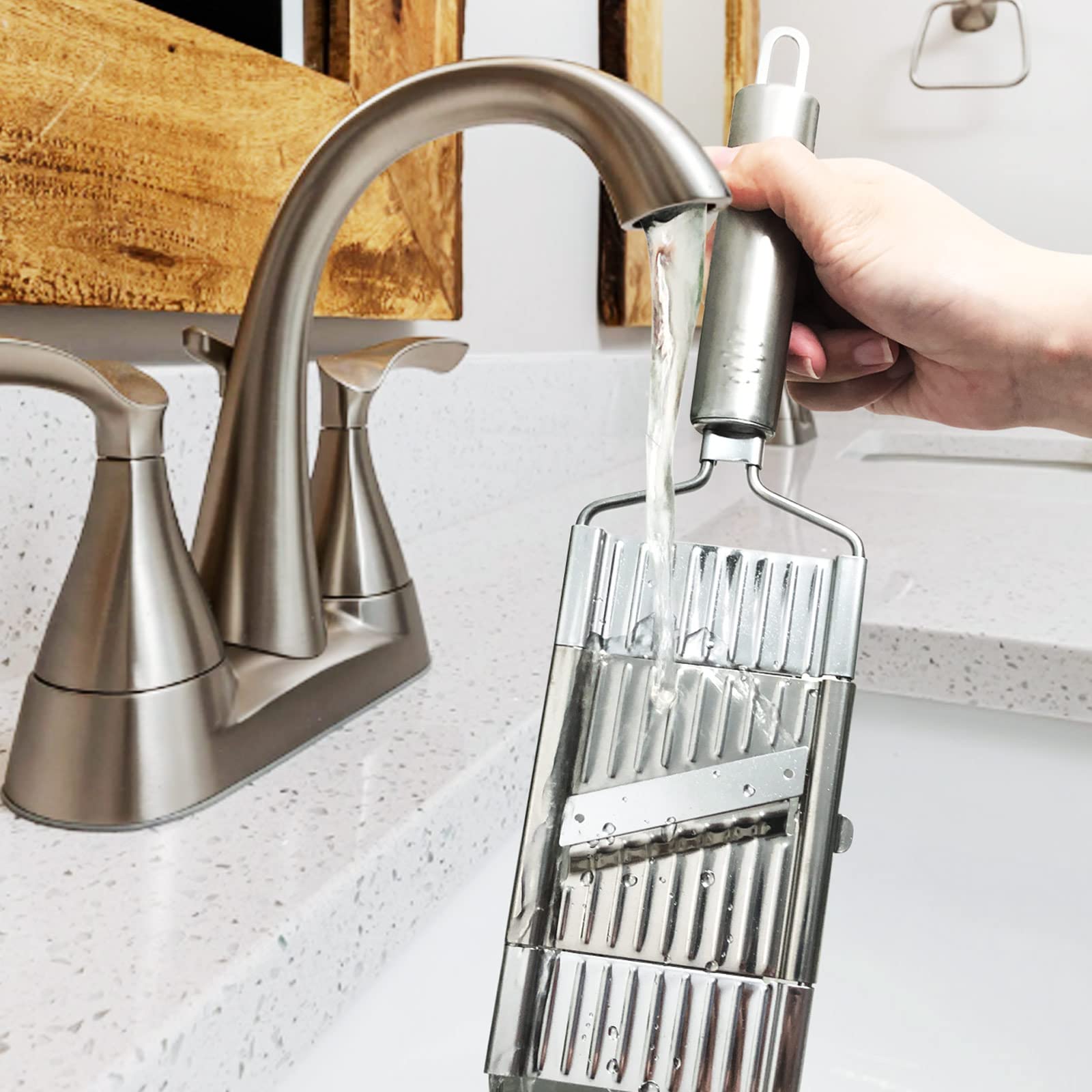 Paddsun cheese grater is dishwasher-safe for easy cleanup and storage.