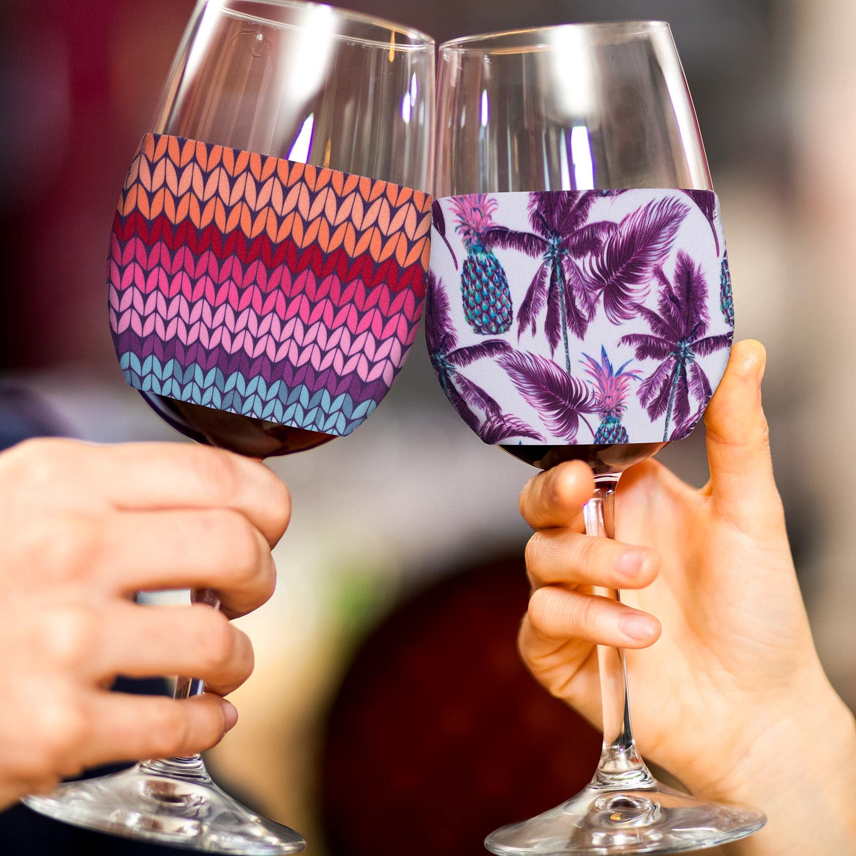 PAGOW neoprene sleeve fits standard white wine glasses and protects from spills.