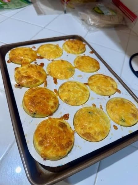 Palksky dishwasher-safe silicone mold for easy cleanup after baking.