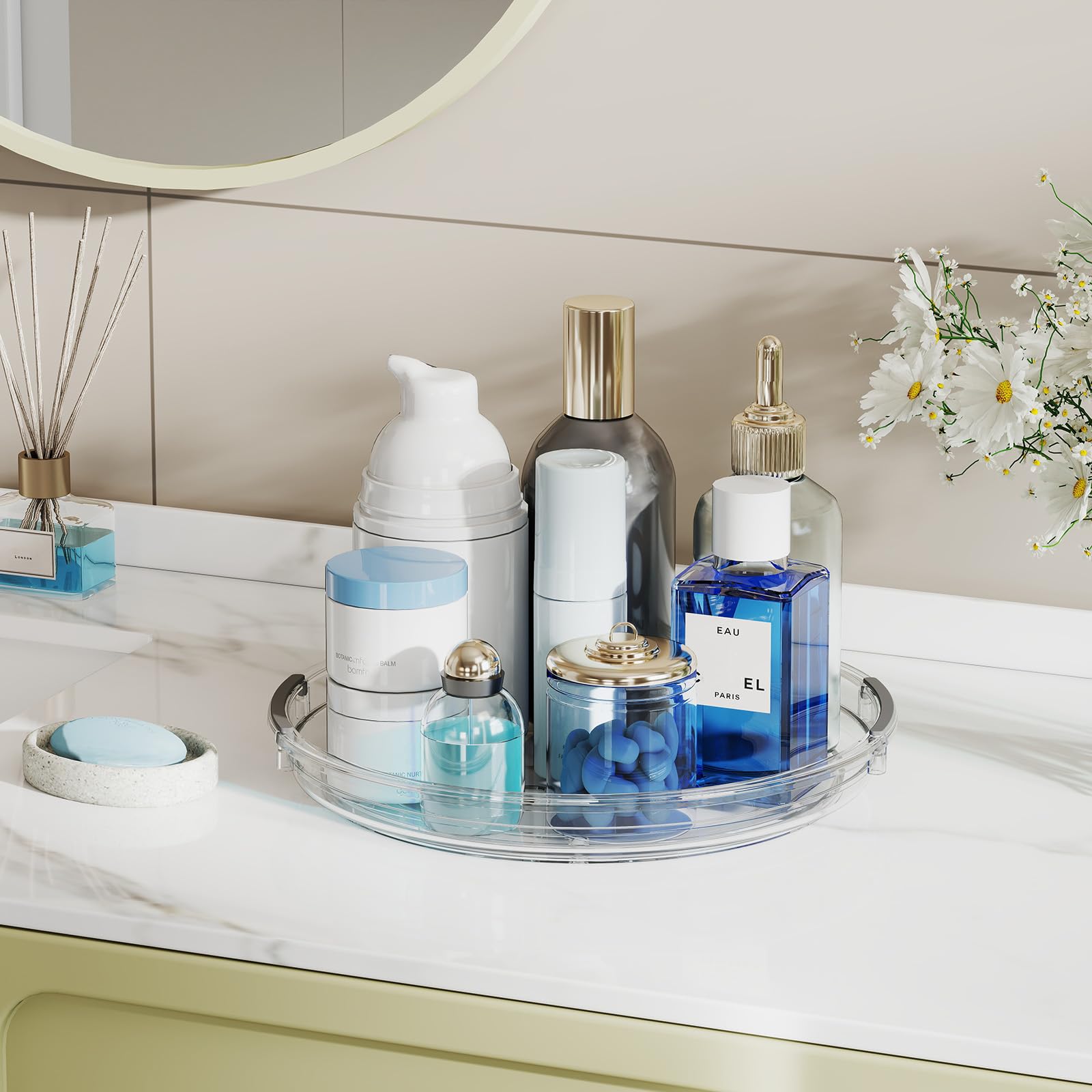 Pantasia 2 Pack on fridge shelf shows secure, spill-resistant rotation.