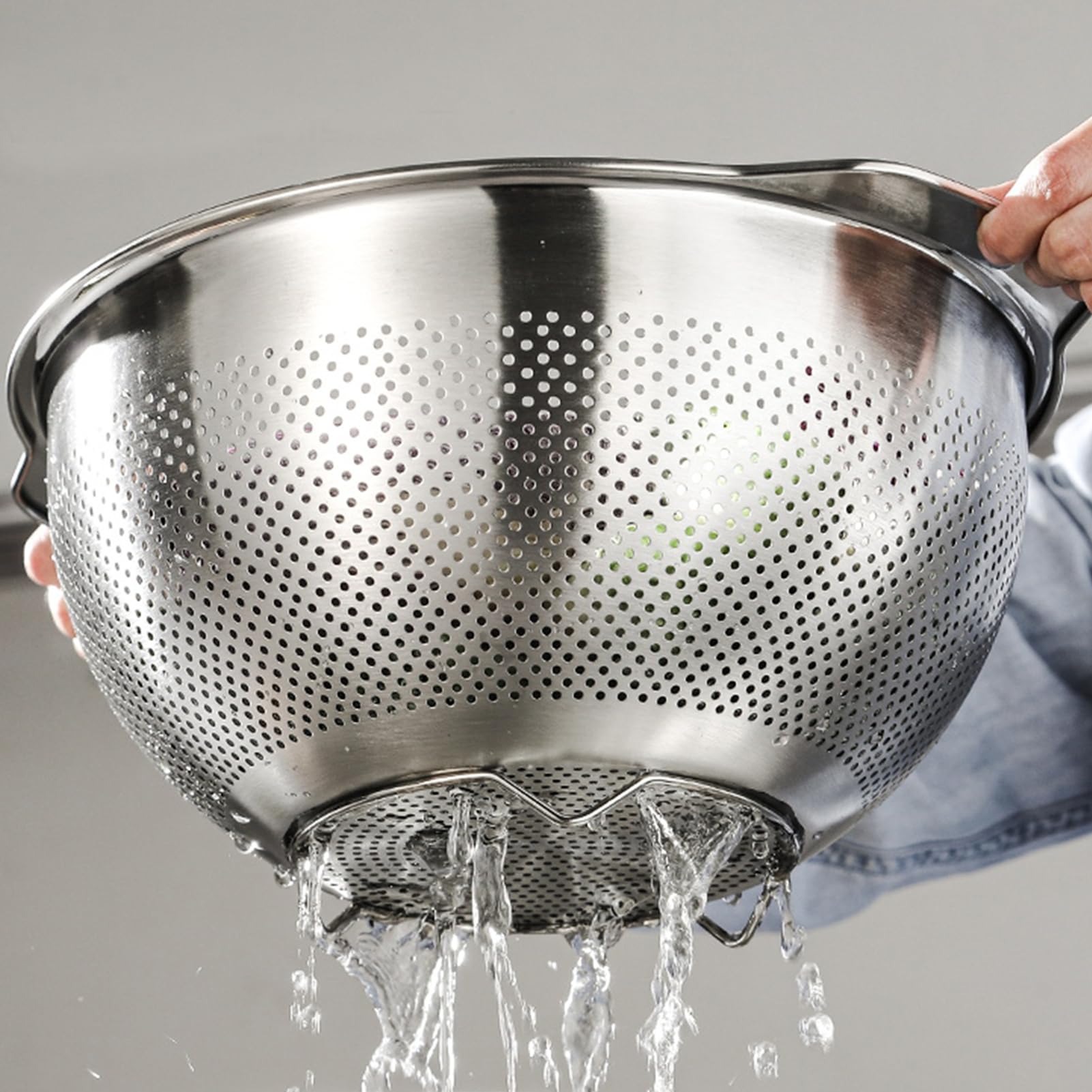Paoli 5QT colander is dishwasher-safe for easy cleanup after meals