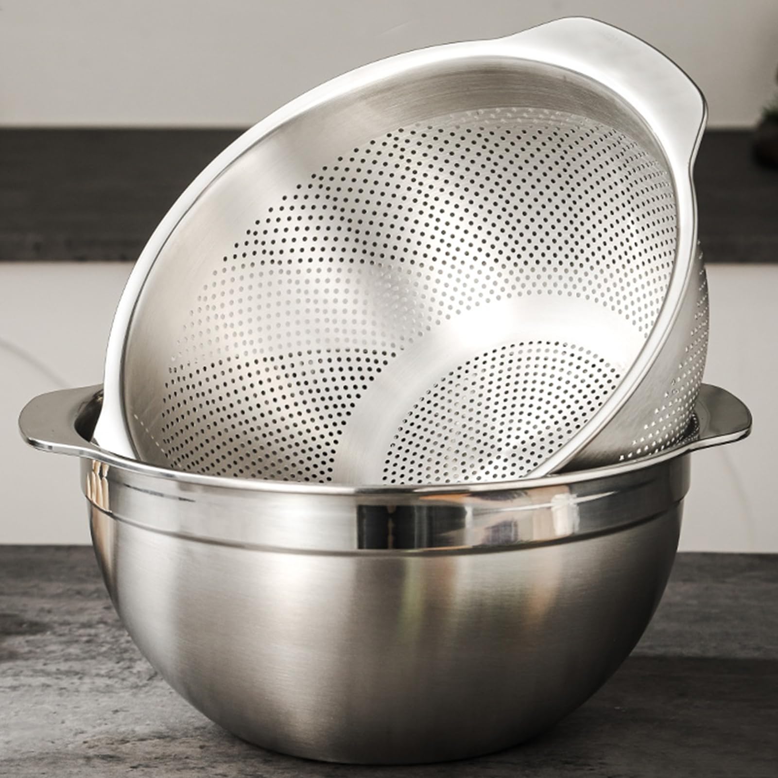 Paoli 5QT colander front view for efficient draining and versatile kitchen use