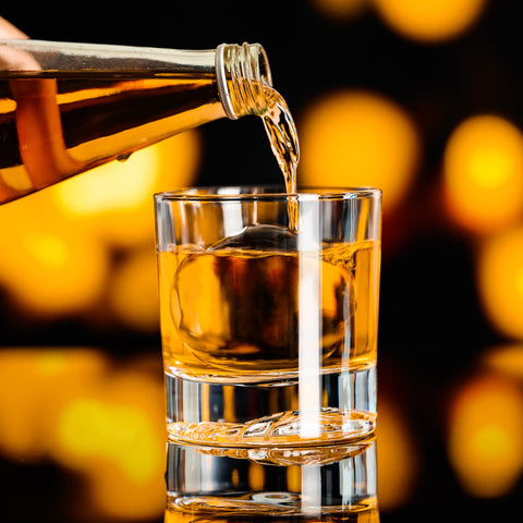 PARACITY 10.6oz capacity suitable for whiskey and cocktails.
