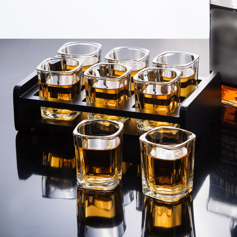 PARACITY elegant shot glasses set, a tasteful gift for men and friends.