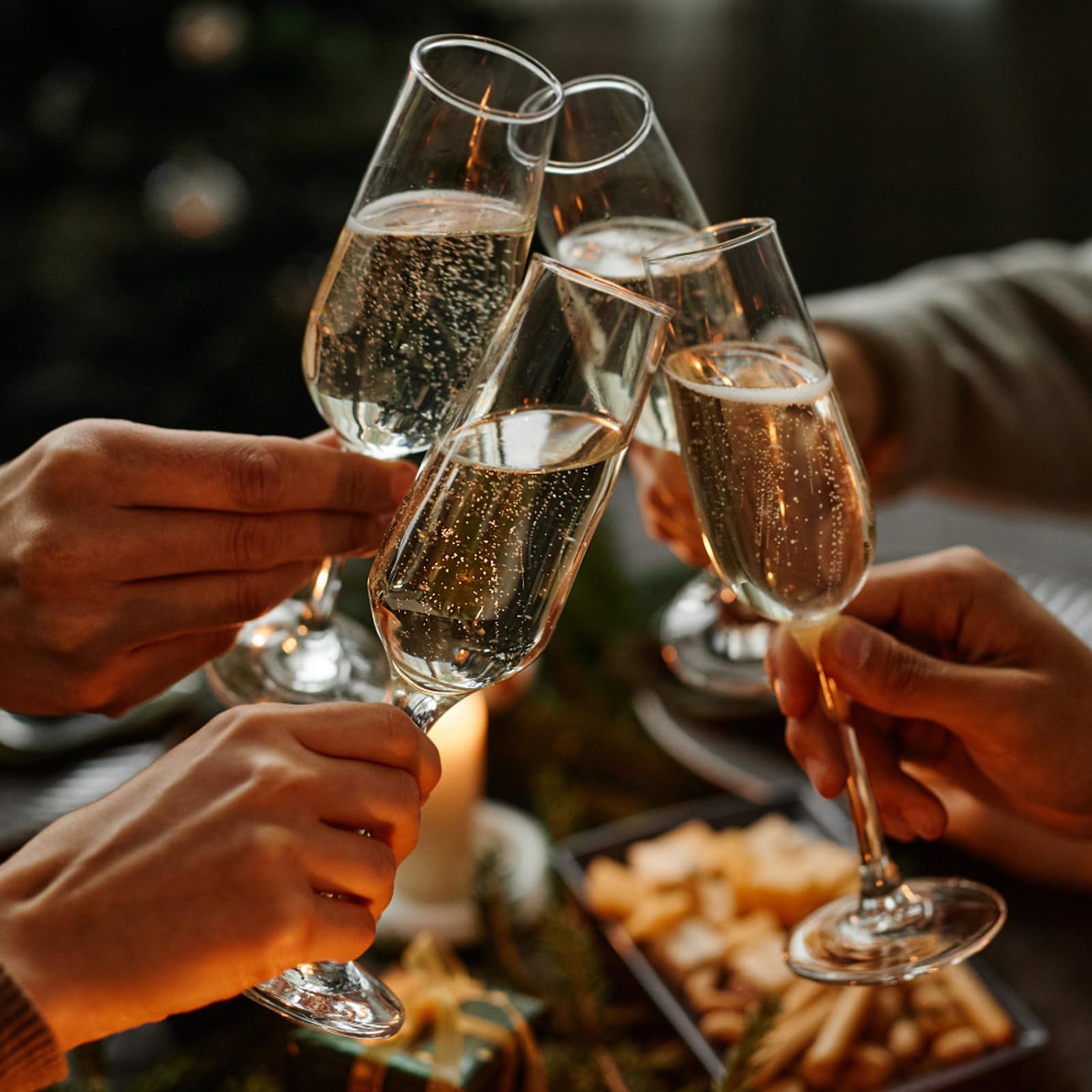 PARACITY gift-ready flutes ideal for weddings and anniversaries.