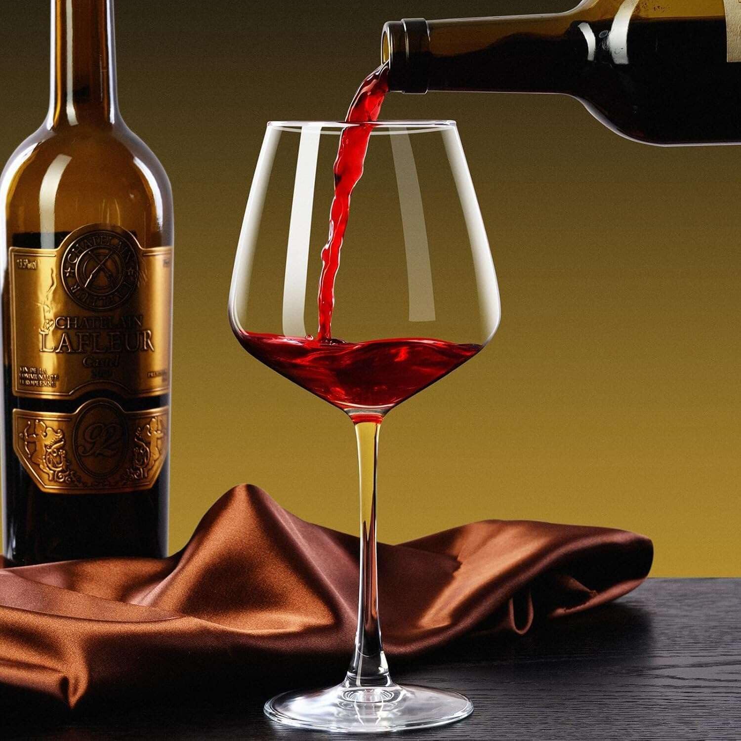 PARACITY white wine glass 16oz crisp silhouette elevates casual dinners.