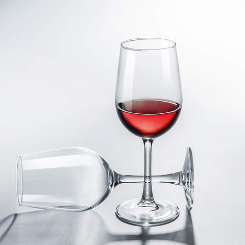 Paracity long-stem glass, wide bowl, enhances swirl and flavor release.
