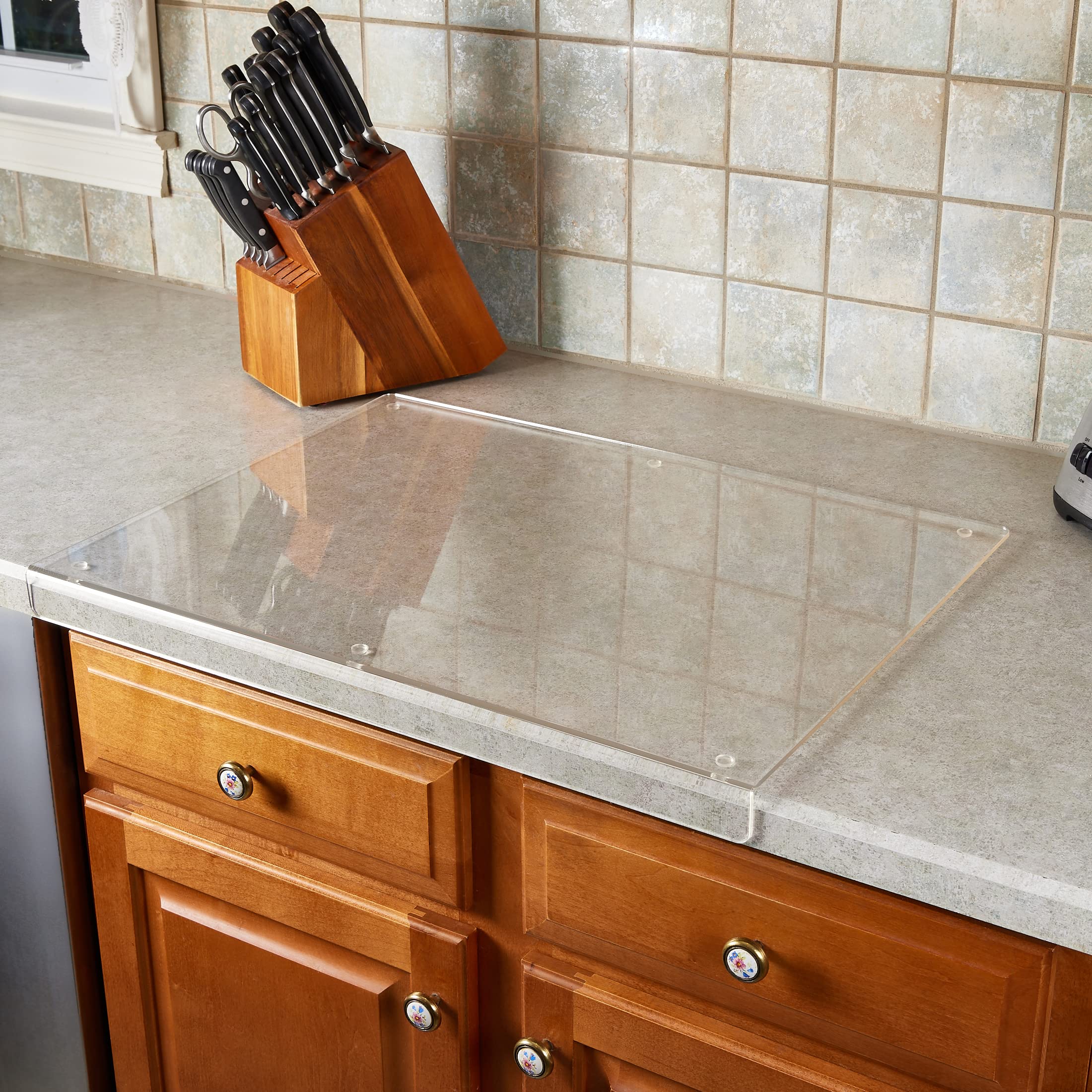 PARNOO easy cleanup debris catcher on clear acrylic board