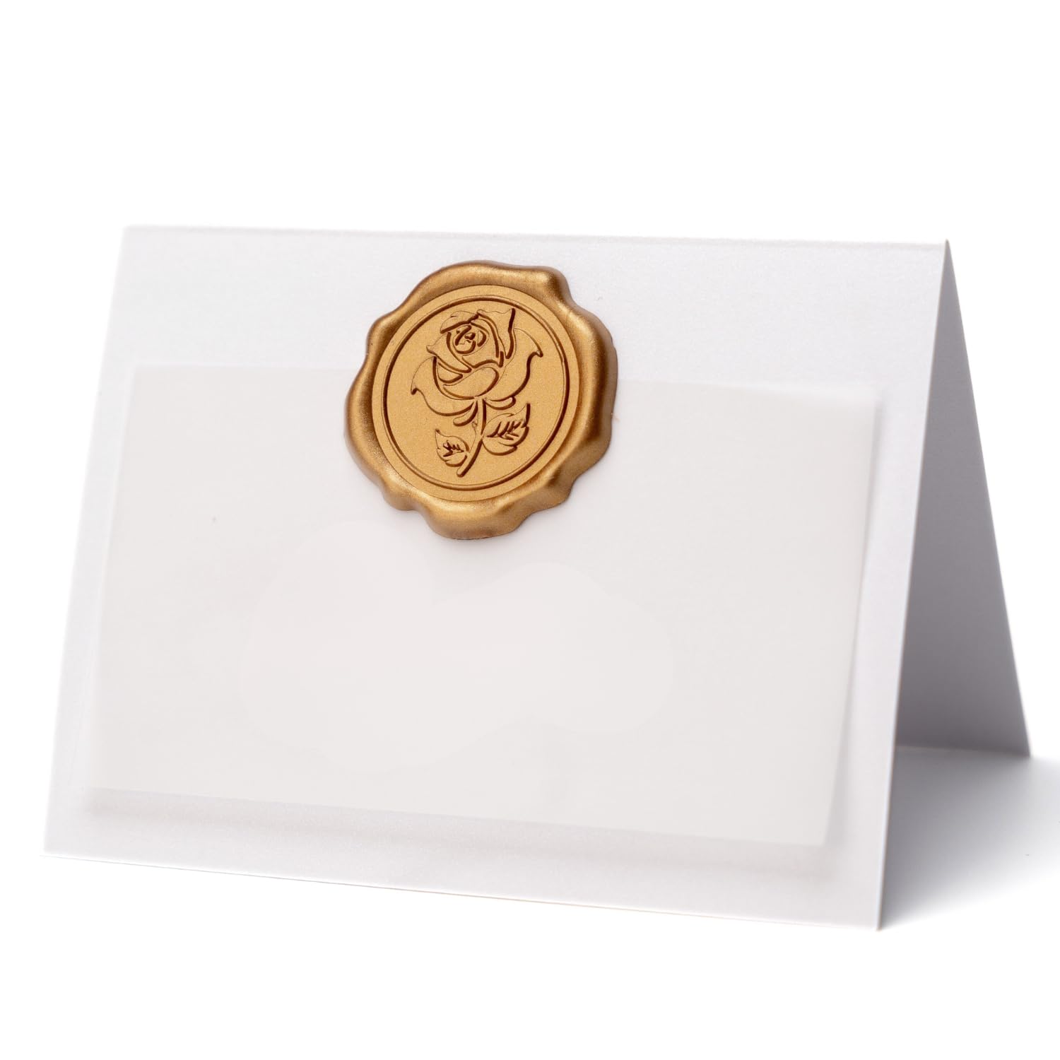Parvigo name cards table setting in pearlized white for elegant weddings