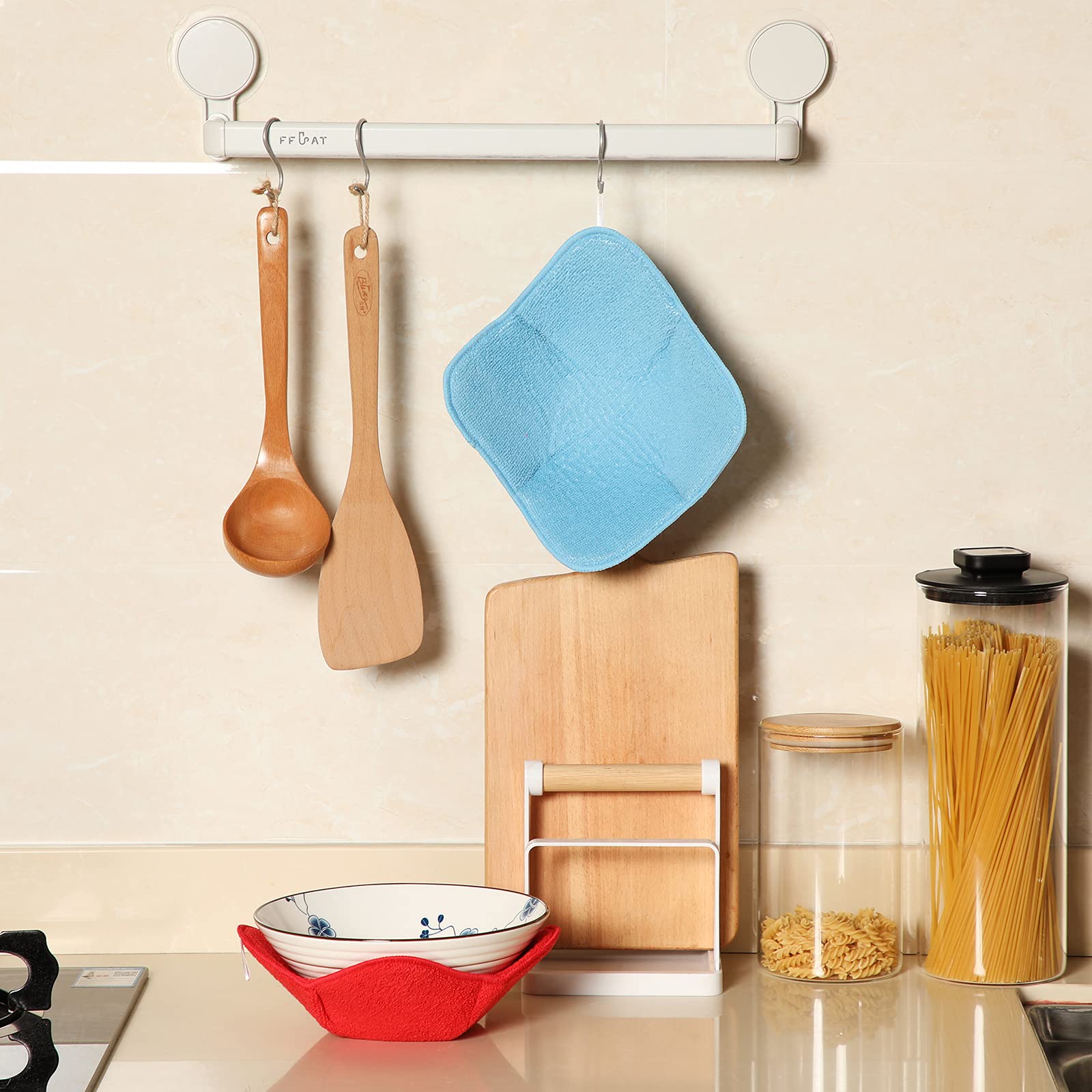 Patelai 8-piece set offers color variations for versatility