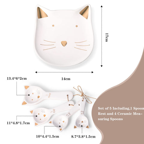 Patelai cat spoons close-up on smooth ceramic surface for precise portions