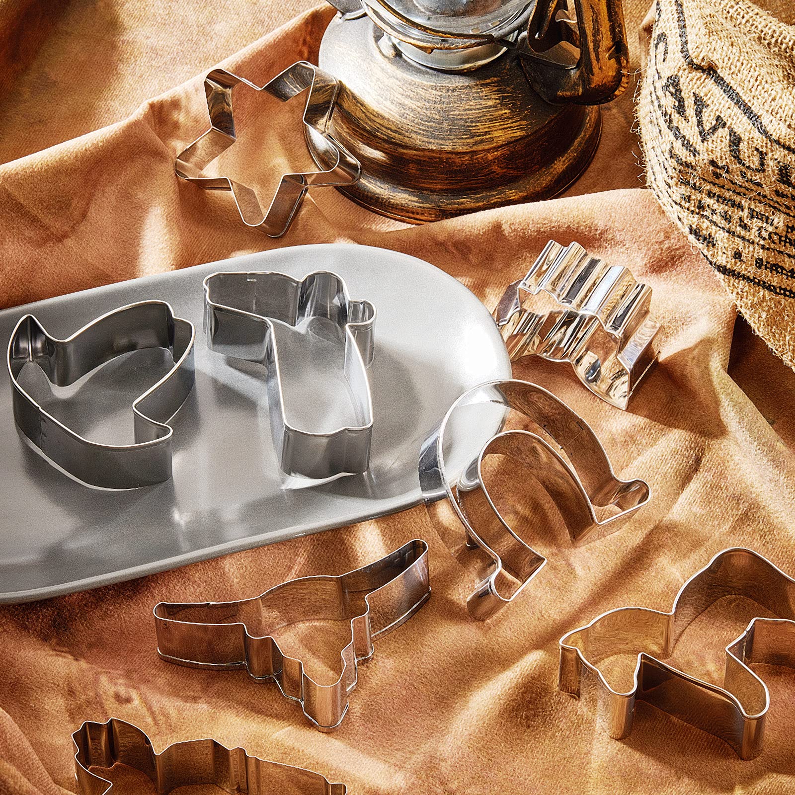 Patelai cowboy cookie cutter; authentic Western motif for themed treats.