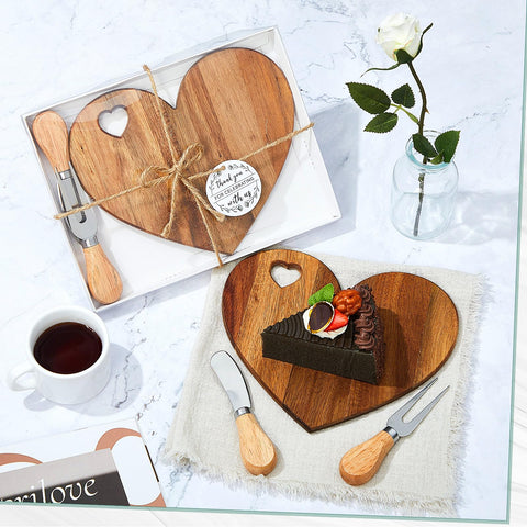 Patelai knife-and-fork-set, sturdy tools complement the board for light slicing