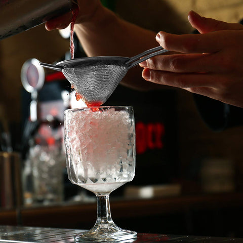 Patelai stainless steel cocktail strainer ideal for shaken drinks and garnishes.