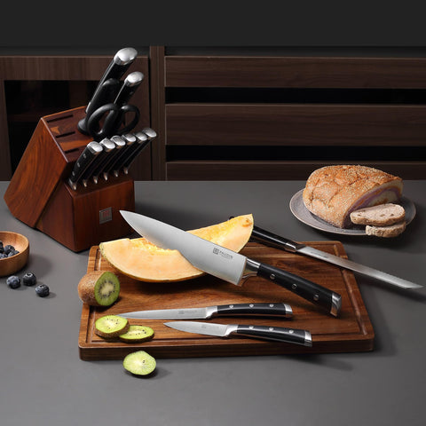 PAUDIN bread knife ready for clean, even bread cuts.