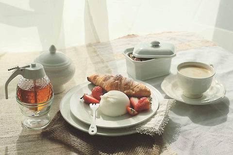 PAULSWAY versatile syrup dispenser suitable for honey and maple syrup