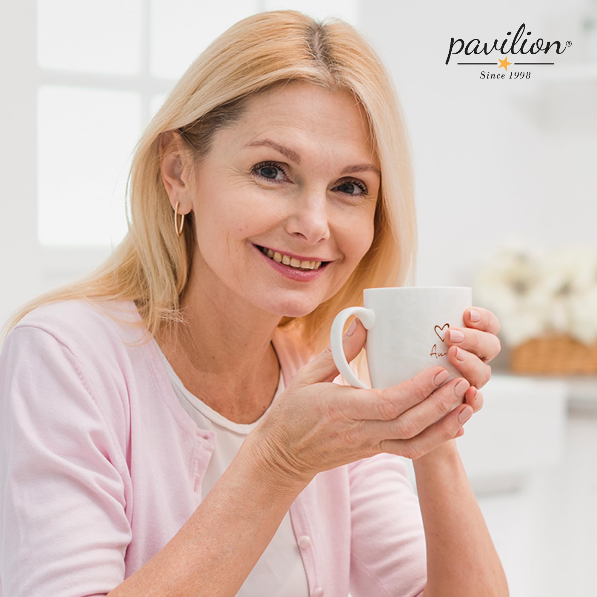 Pavilion Gift Aunt Cup 15oz design detail, in-house artwork with a charming heart icon