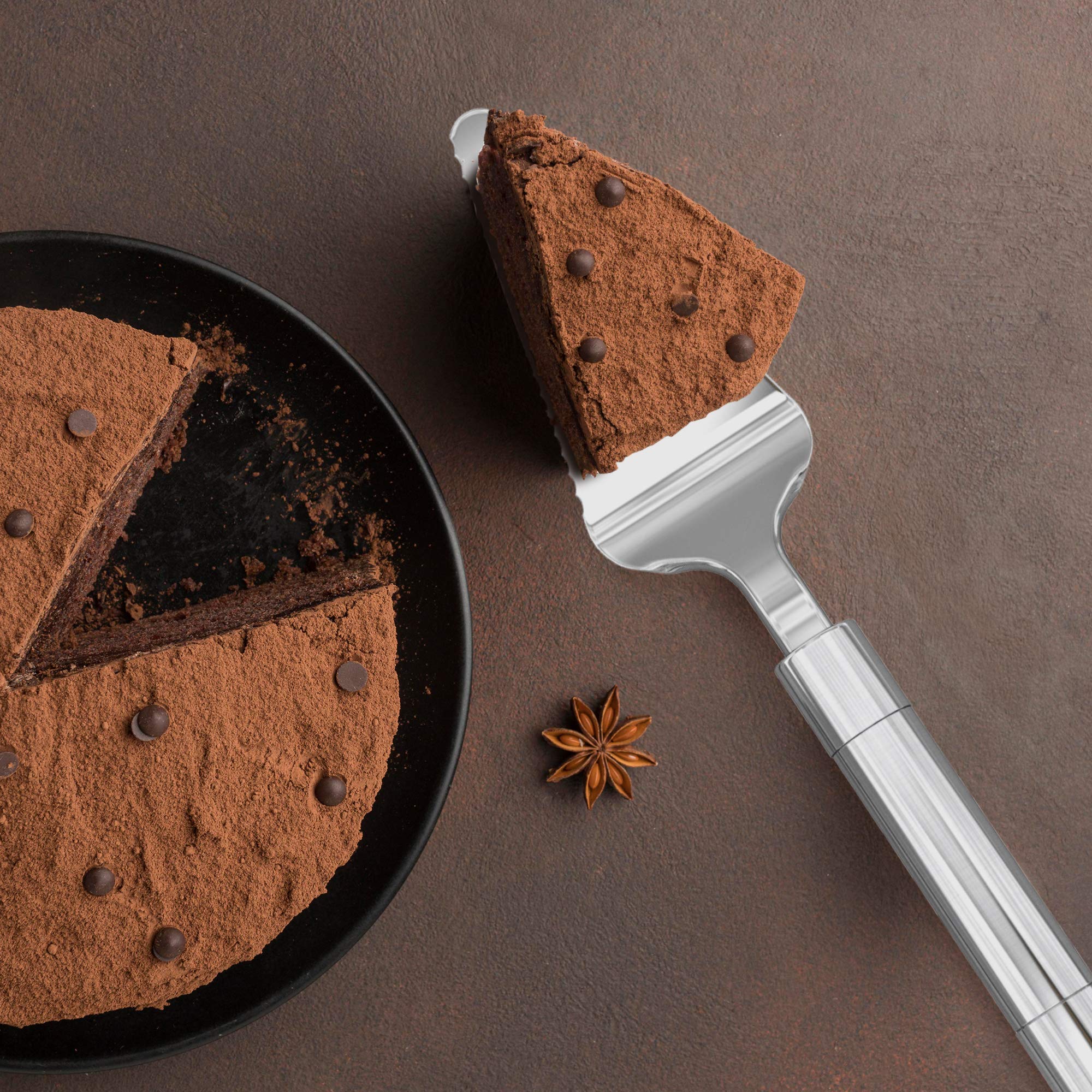 PAXNOK presentation-ready set enhances dessert service.