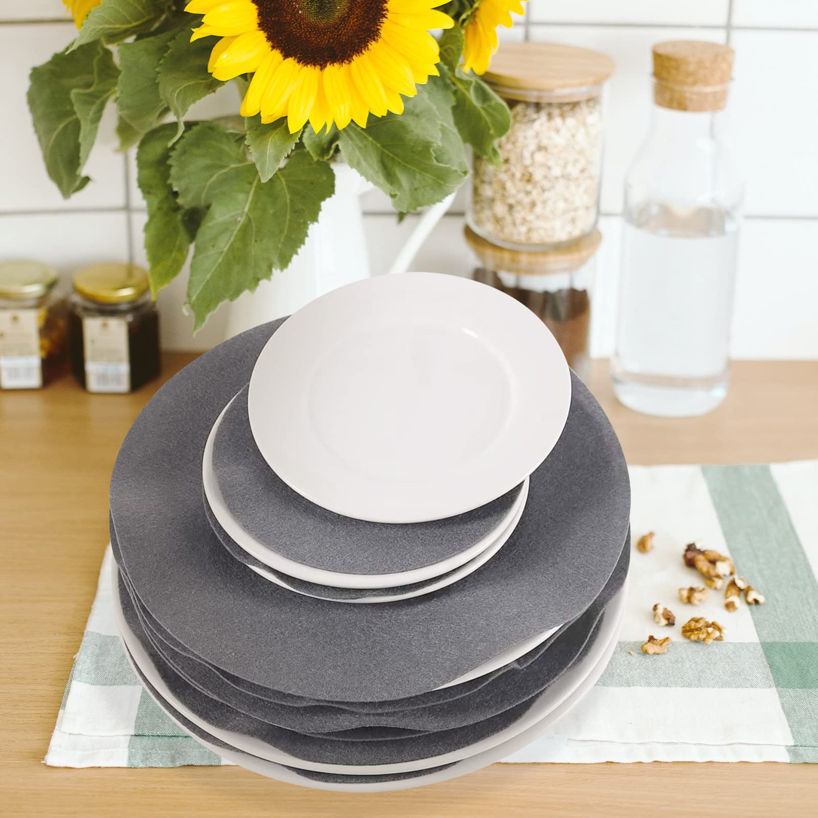 Pehciroe washable felt dividers are easy to clean and reuse.