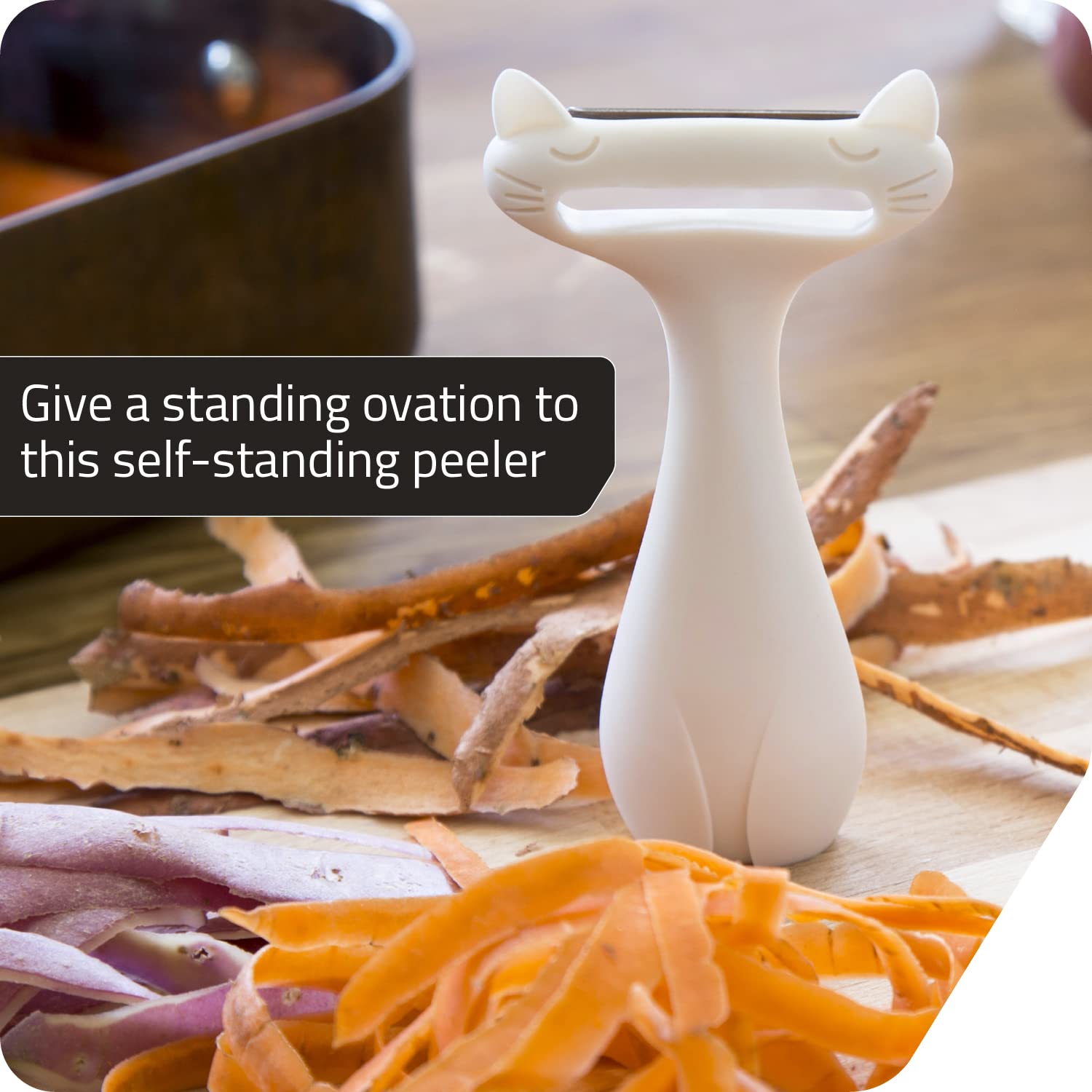 Stainless steel blade delivers sharp, durable peeling.