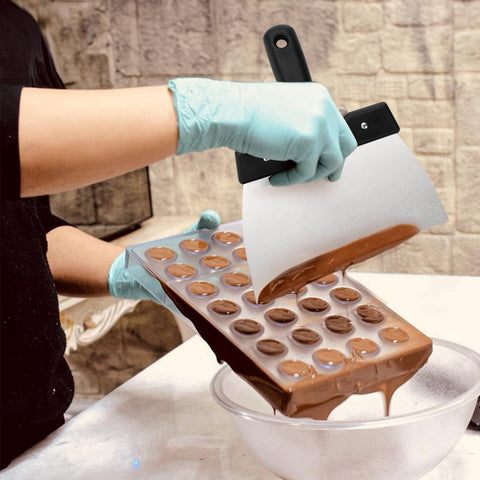 Peohud versatile spatula is suitable for frosting, pastries, cookies, and more.