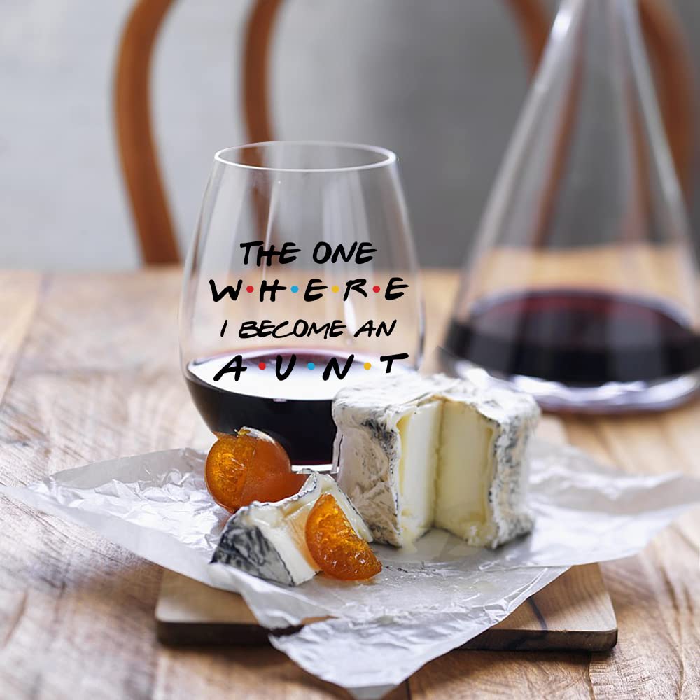 Perfectinsoy Mother's Day wine glass gift adds grace to celebrations.