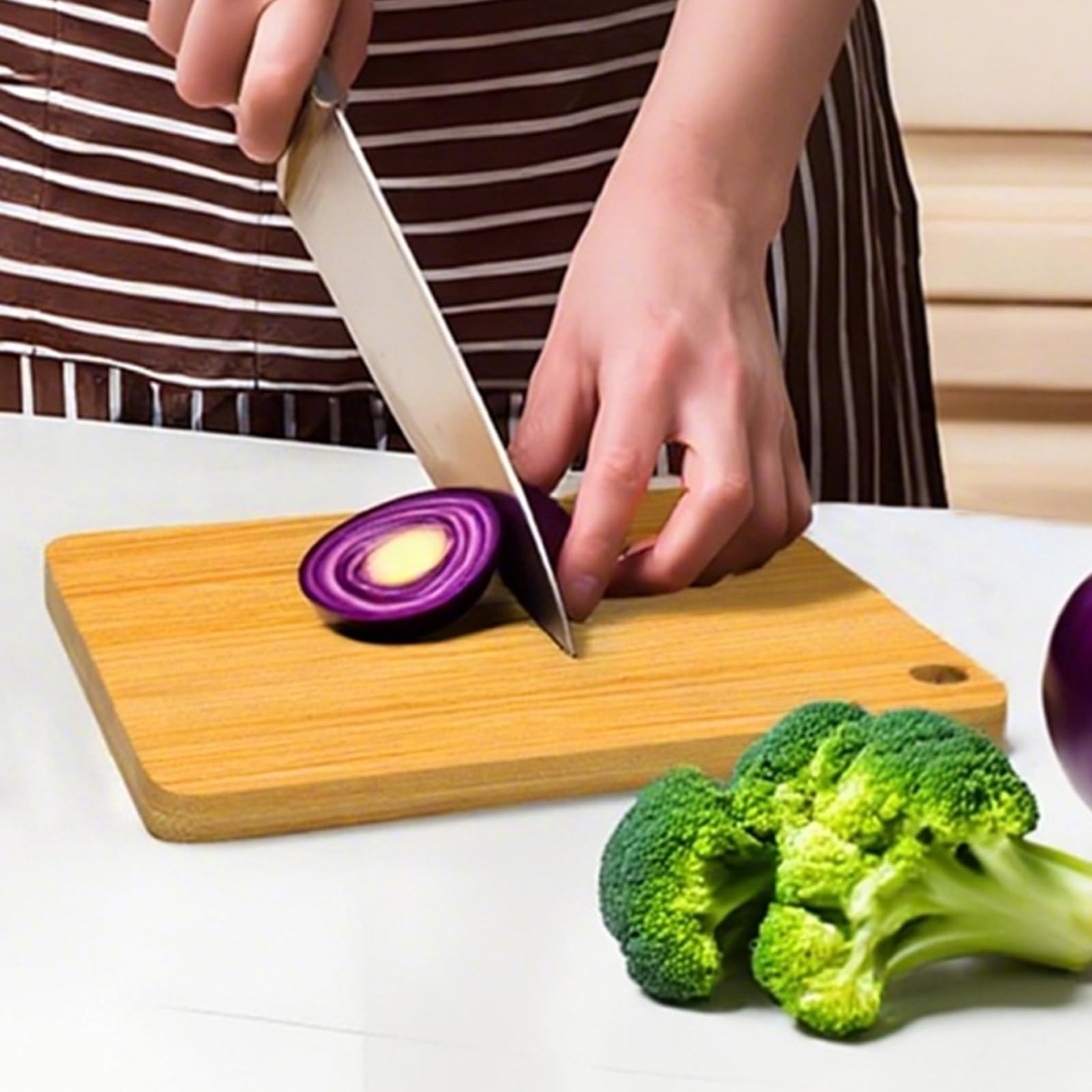 Pesueklns boards for slicing vegetables and fruits with precision