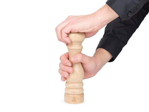 Peugeot Paris uselect two-stage grinding mechanism delivers consistent texture.