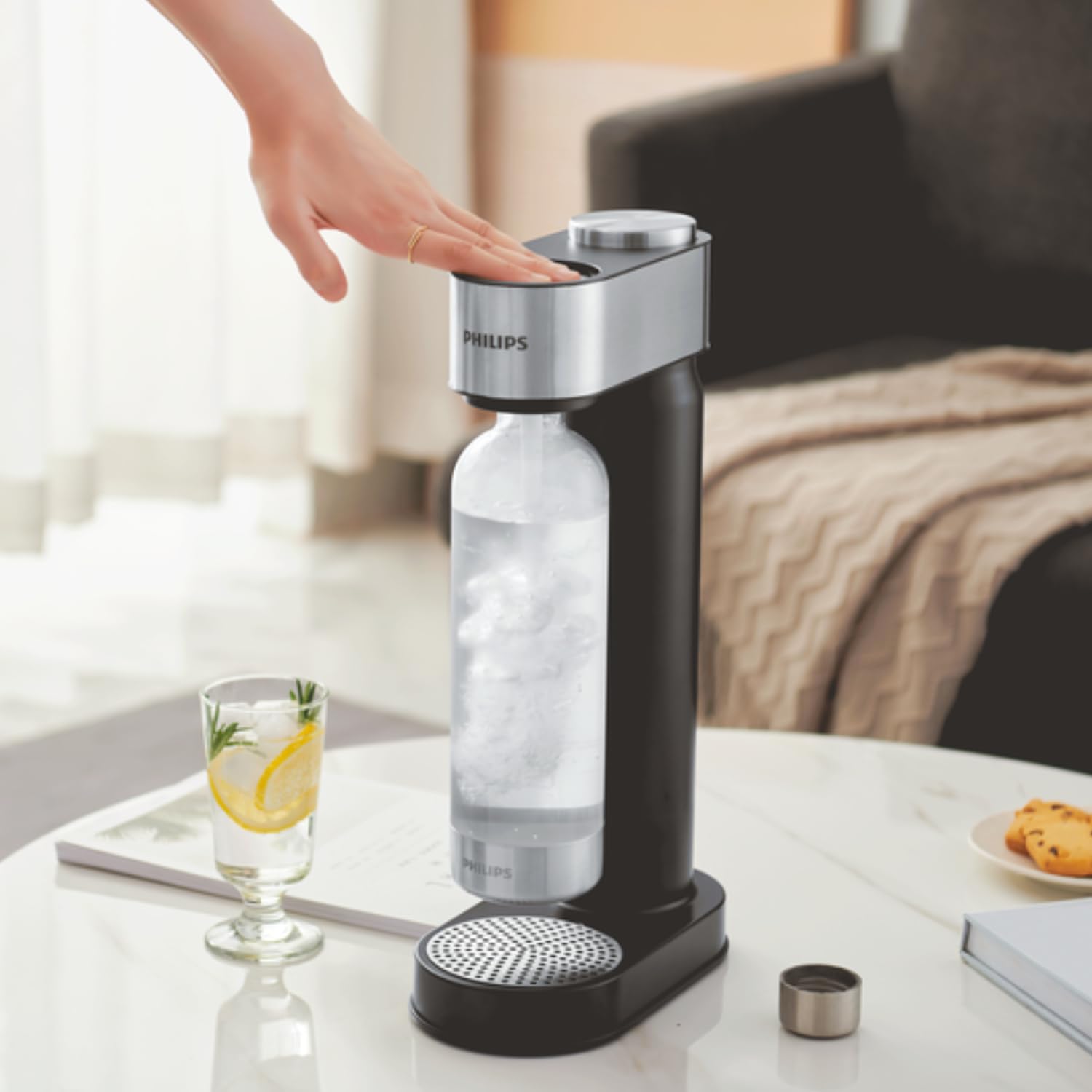 Fridge-ready Philips bottle keeps sparkling water chilled and ready