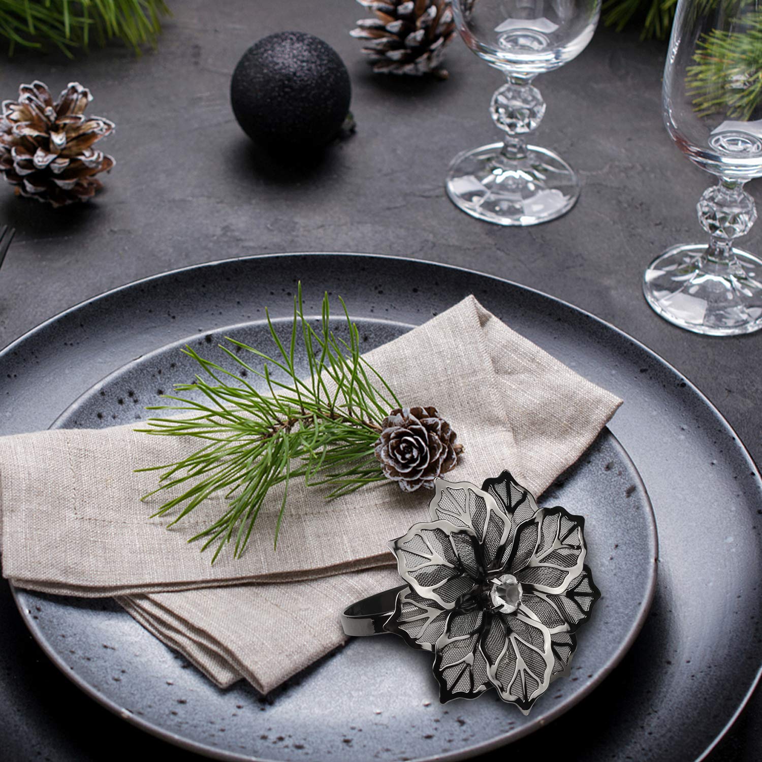 Picowe napkin rings wedding decor suited to Christmas and celebrations