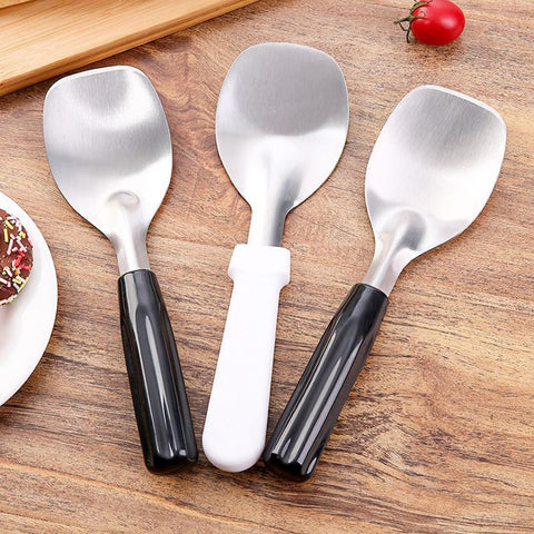 Pierides solid stainless steel edge stays sharp for clean cuts and easy release