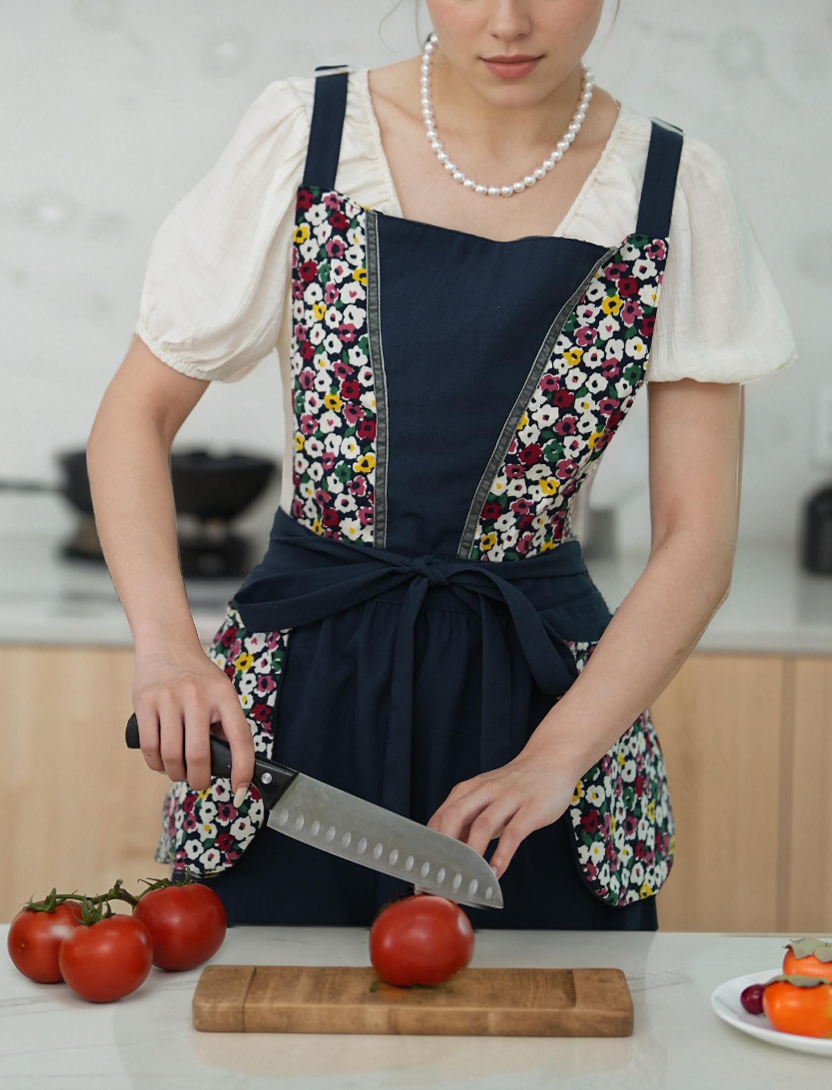 Pinknoke waist belt adapts behind or in front for comfortable wear