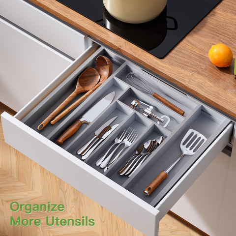 Pipishell in a kitchen drawer keeps cutlery neat and easy to grab.