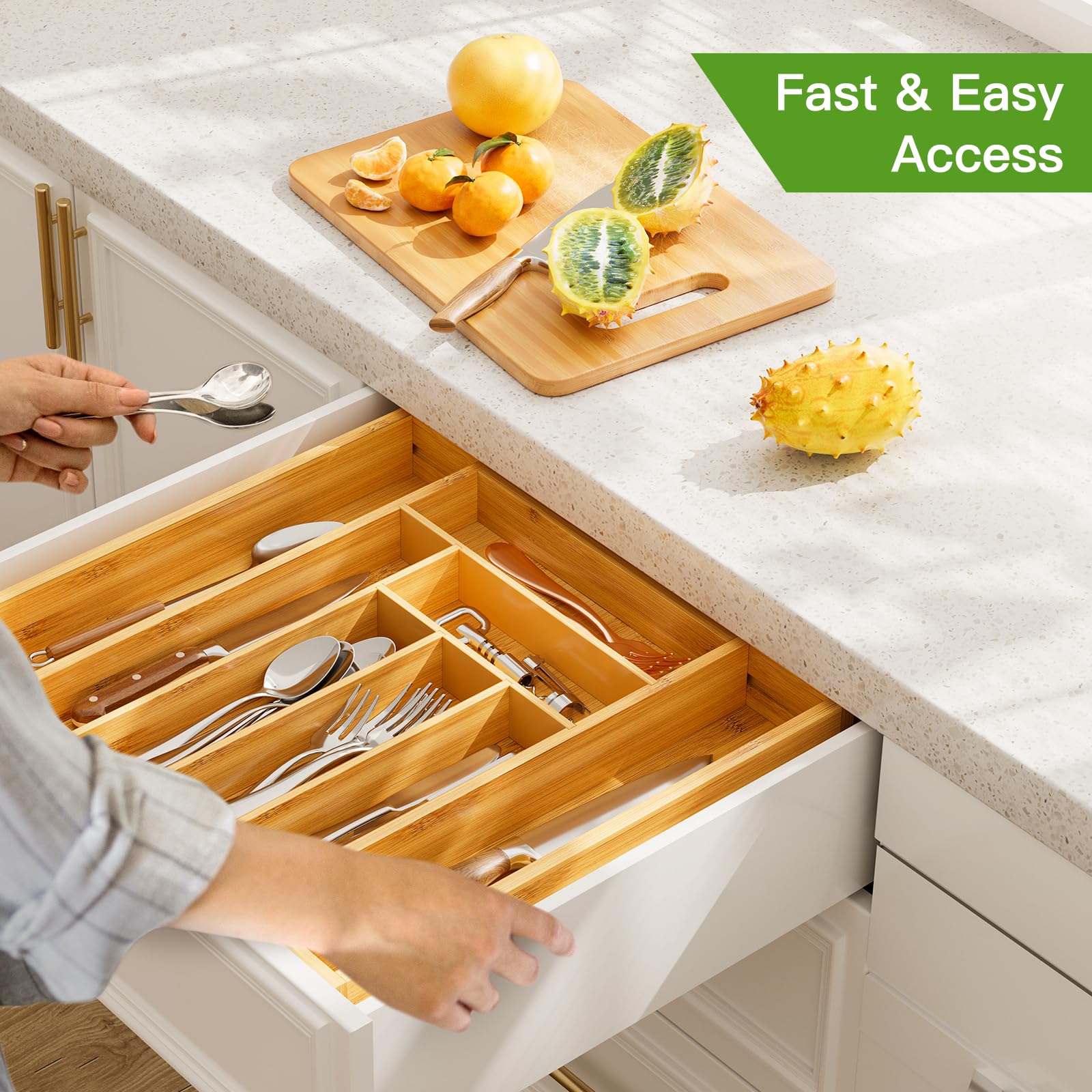 Pipishell bamboo organizer close-up highlighting natural finish and durability