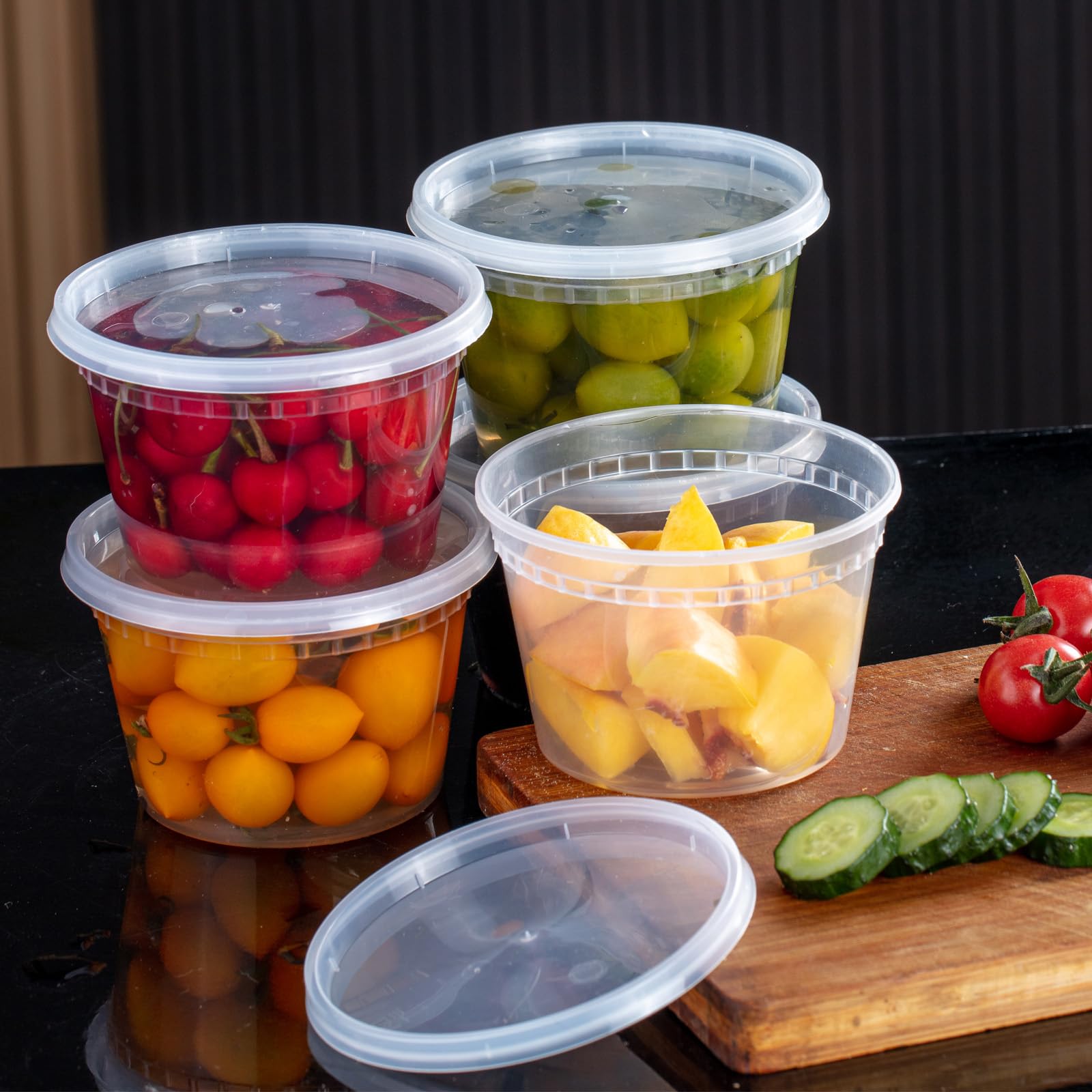 Plaspapier crystal-clear cups showcase contents at a glance