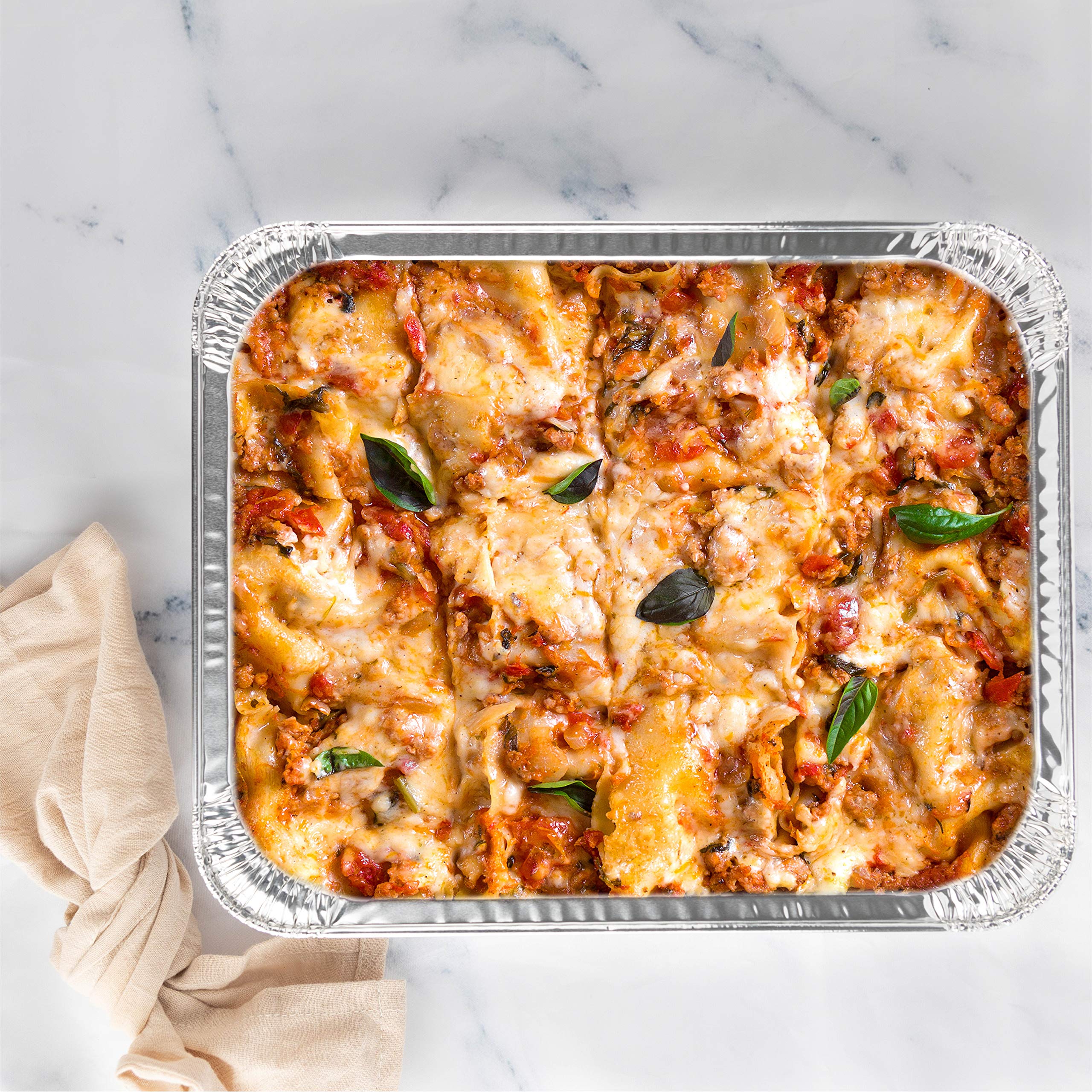 Plasticpro catering takeout pans support efficient food transport.